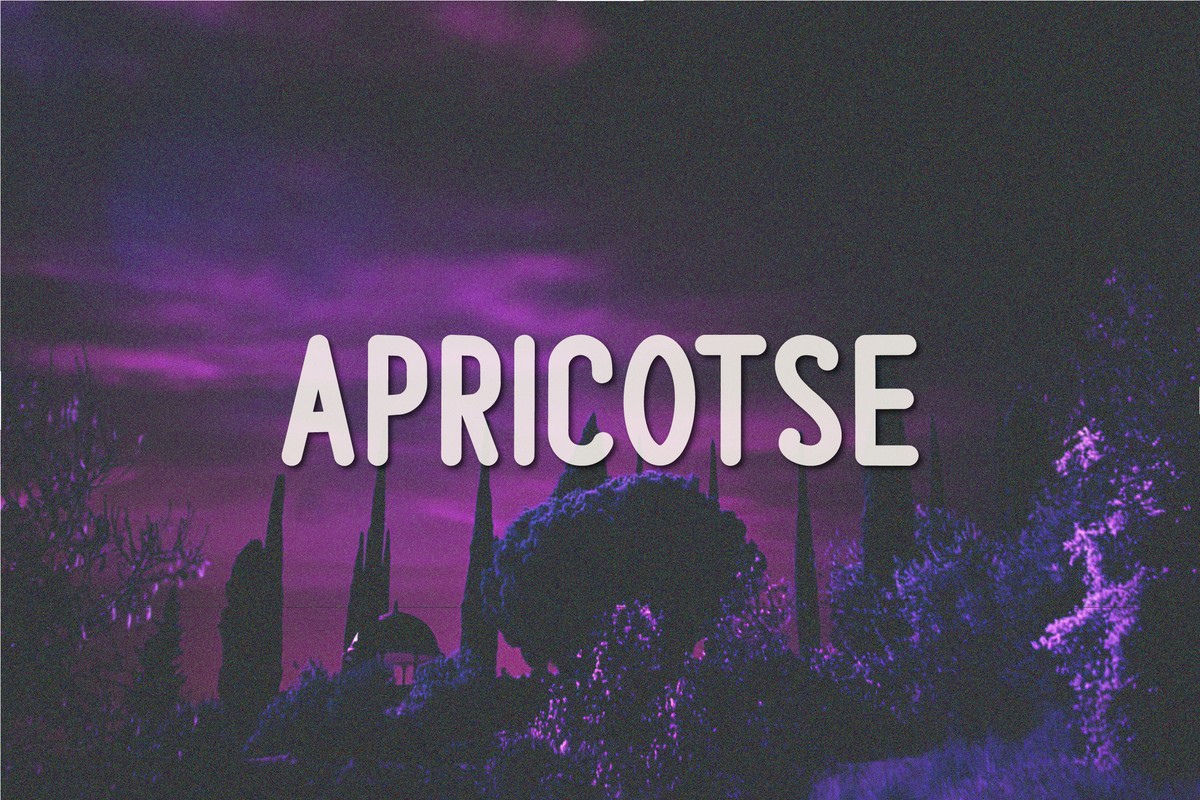 Example font Apricotse #1